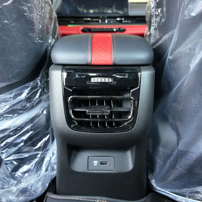 جاك امباو 2025 9