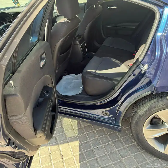 دودج تشارجر v6 15