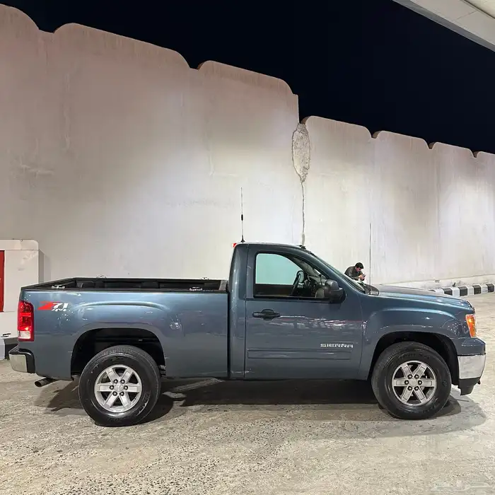 سييرا 13 دبل z71 مشروط ثالث مالك لون نادر 17