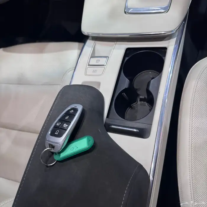 ازيرا 2022 فل كامل ( 6 سلندر ) ب 73 الف مسجل . 23