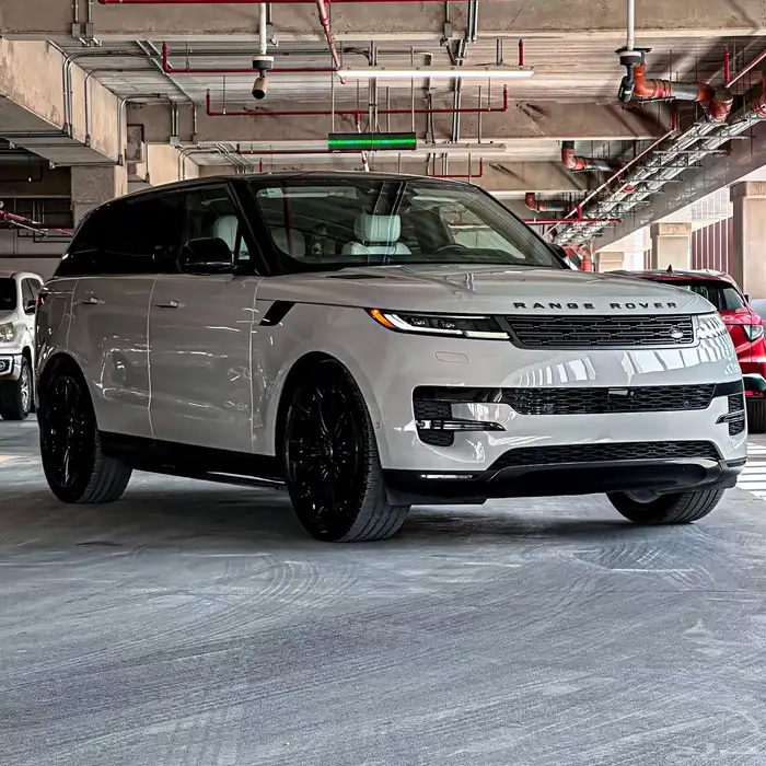 رنج روفر سبورت 2024 3