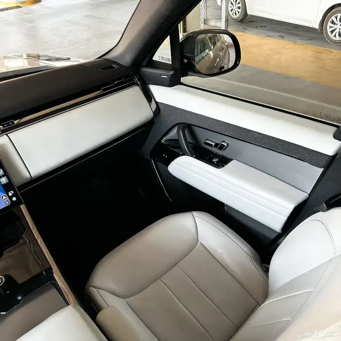 رنج روفر سبورت 2024 19