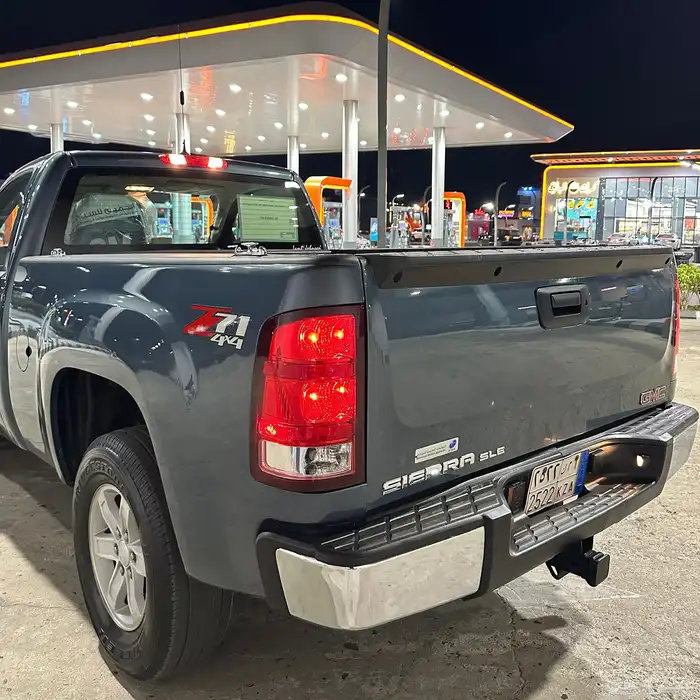 سييرا 13 دبل z71 مشروط ثالث مالك لون نادر 10