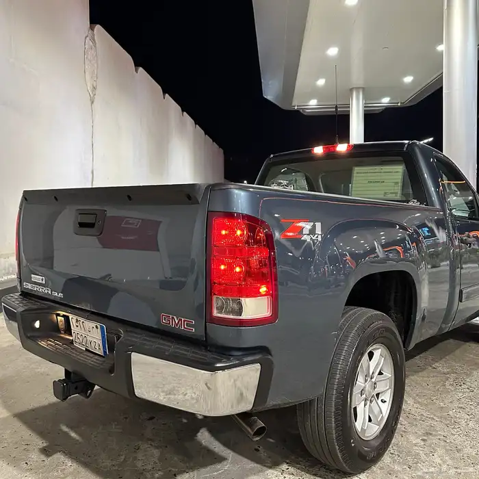 سييرا 13 دبل z71 مشروط ثالث مالك لون نادر 12