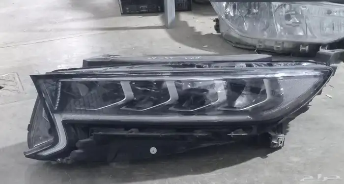 يتوفر شمعه كادينا يسار 1