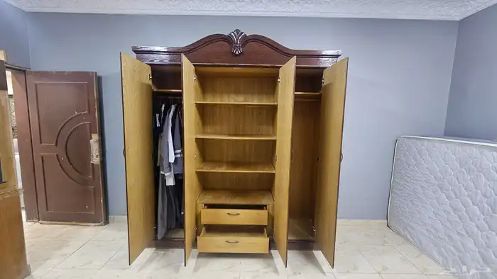 للبيع أثاث غرفة 1