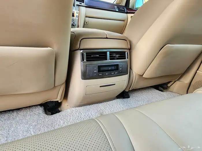 لكزس جيب 570 LX فل كامل  2011 ممشي 391 الف 9