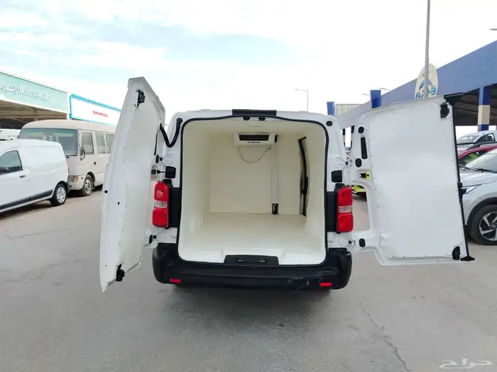 بيجو اكسبرت موديل 2022 8