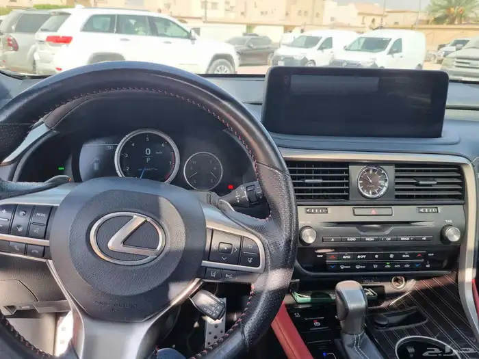 لكزس RX 2020 13