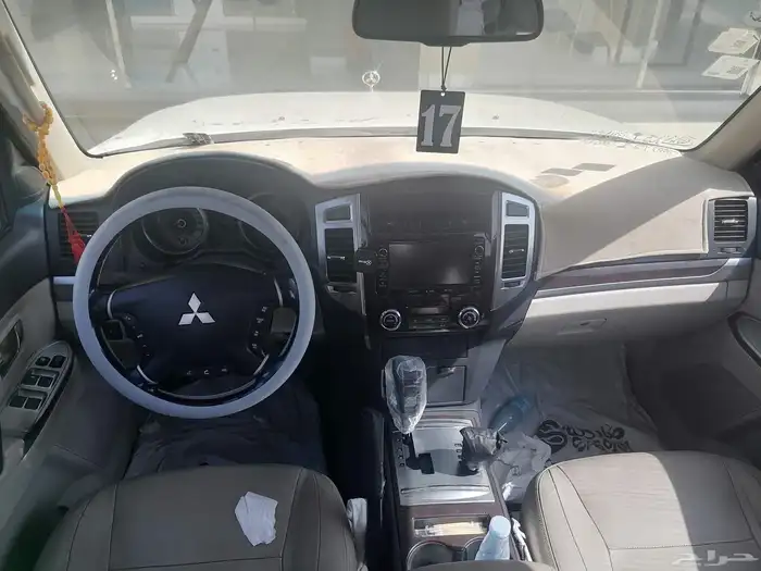 ميستوبيشي باجيرو 2017 5