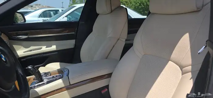 للبيع بي ام دبليو 740Li فل كامل 5