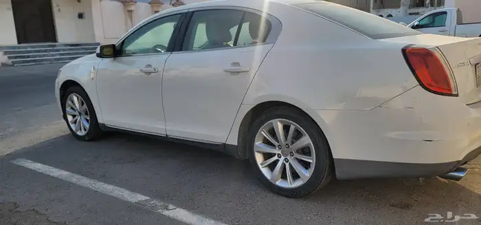 للبيع لينكولن mks 2009 3