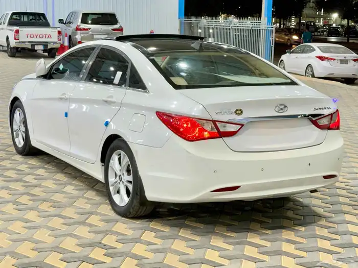 هيونداي سوناتا موديل 2012 7
