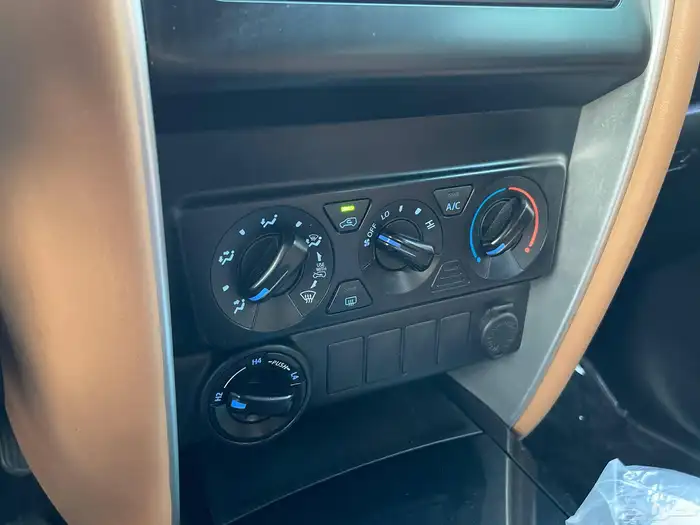 للبيع فورتشنر 8