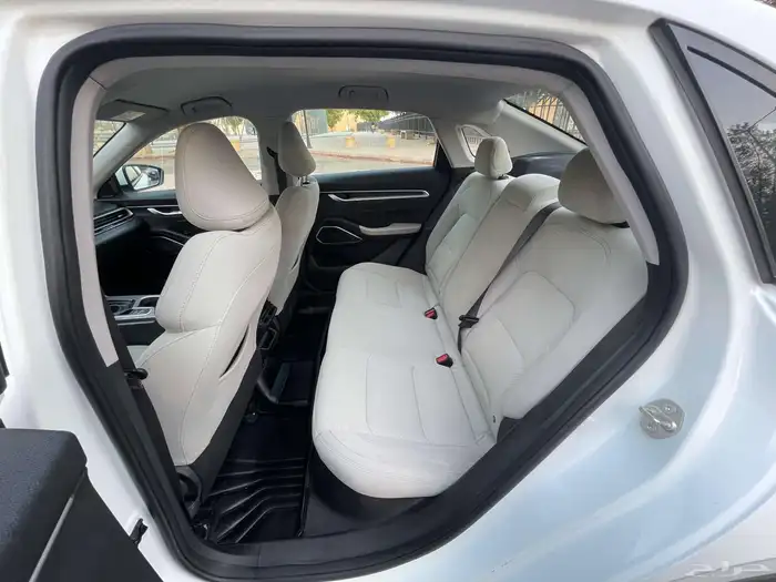 جيلي ام جراند 2023 استاندر سعودي 25