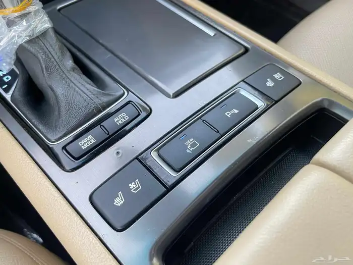 هونداي جنيسس 2017 G70 فل سعودي 23