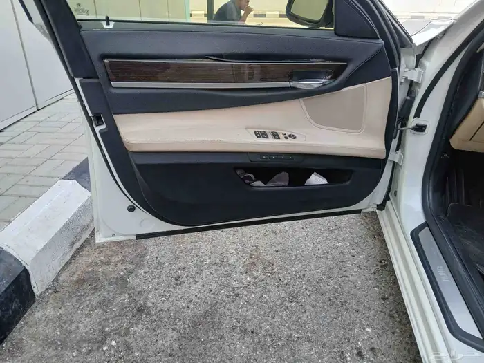 للبيع BMW 2010 7