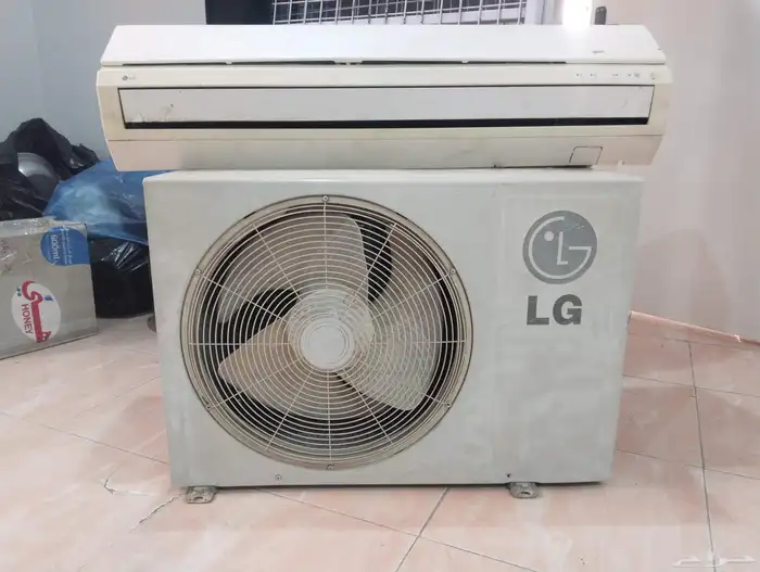 مكيف ال جي LG اسبليت نظيف 1