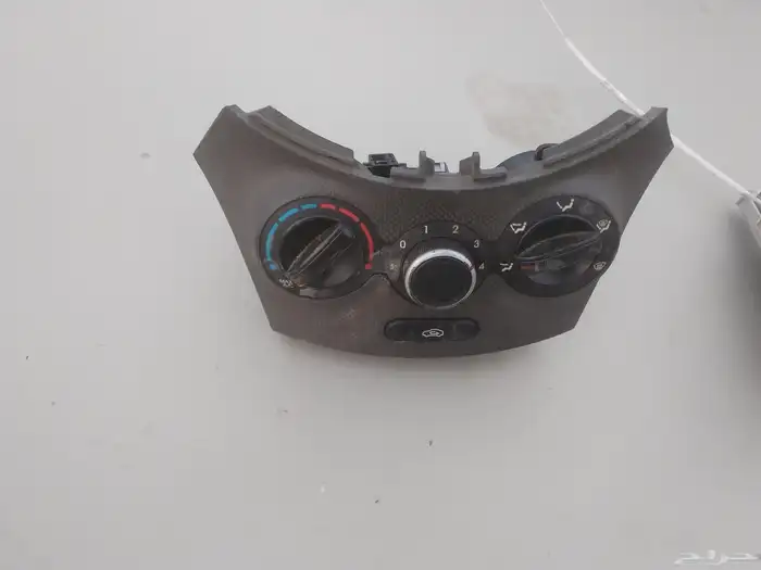 مفاتيح مكيف اكسنت كيا بيكانتو 3