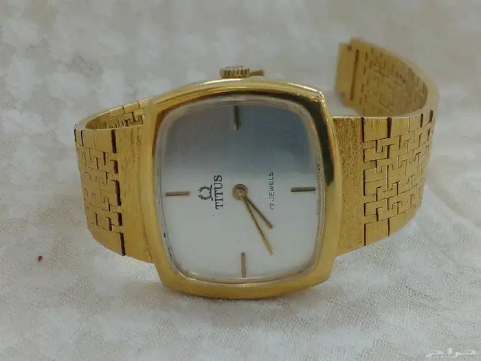 ساعة تيتوس سويسري 3