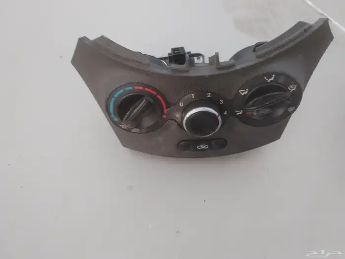 مفاتيح مكيف اكسنت كيا بيكانتو 2