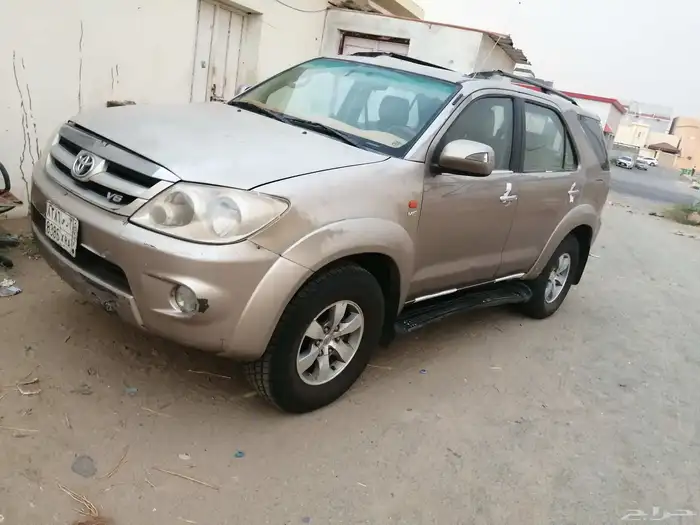 جيب فورتشنر 2008 لون رصاصي 7