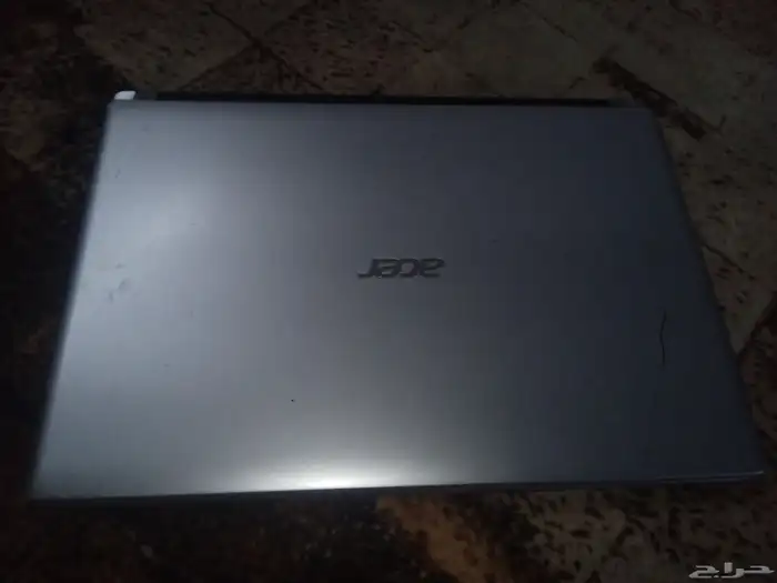 جيهاز محمول لابتوب أيسر حله ممتازه معه شاحن وشنطه 2