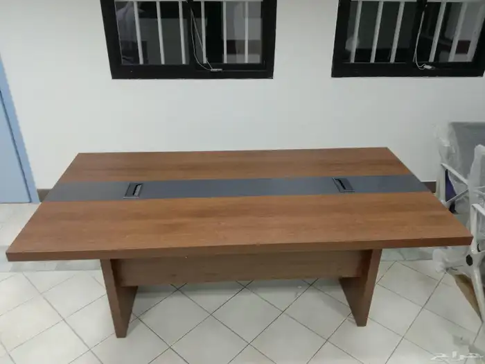 طاولة اجتماع طاولة محاضرات كراسي جلد كراسي شبك كل مقاسات 5