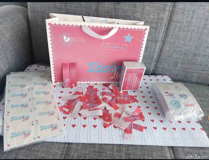 طباعة بكج عبايات بوكسات عباية كيس عباية لوقو قماش ملصقات 3