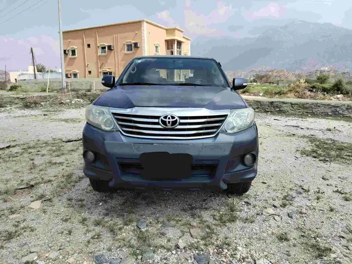 فورتشنر 2014 قير عادي.. دبل 0