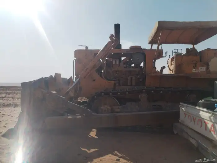 بلدوزر للايجار 155 بريده 0