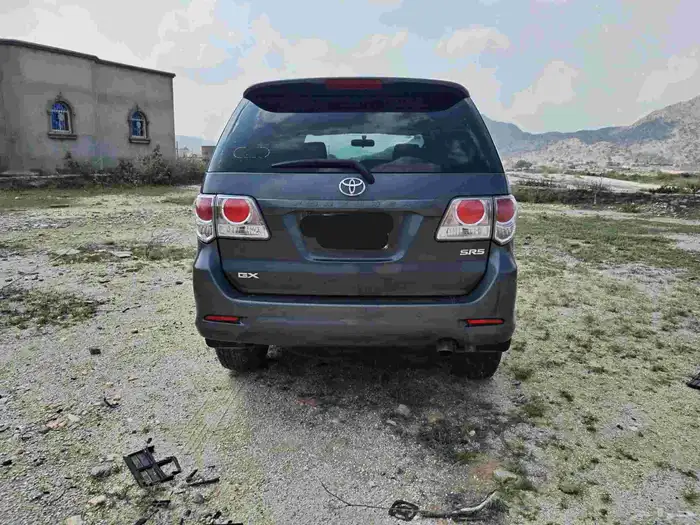 فورتشنر 2014 قير عادي.. دبل 3