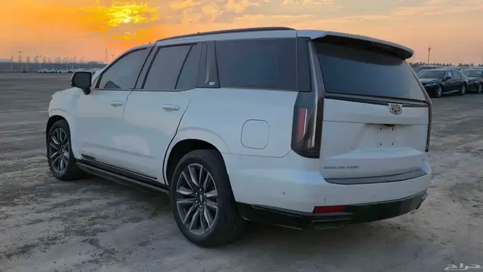 كاديلاك اسكاليد 2023 مصدوم 0