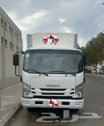 Isuzu Dyna 2023 model available for monthly and yearly renta 0