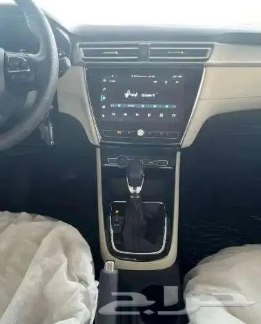 MG5 سيدان ستاندر 2025 2