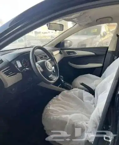 MG5 سيدان ستاندر 2025 4
