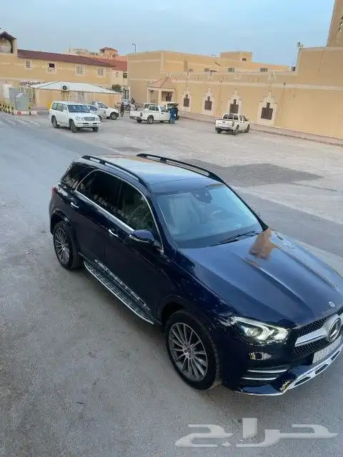 مرسيدس GLE450 موديل 2021 استخدام جدا قليل ماشي 19 الف كم 3