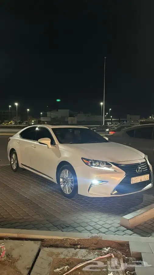 للبيع لكزس ES350 2016 0