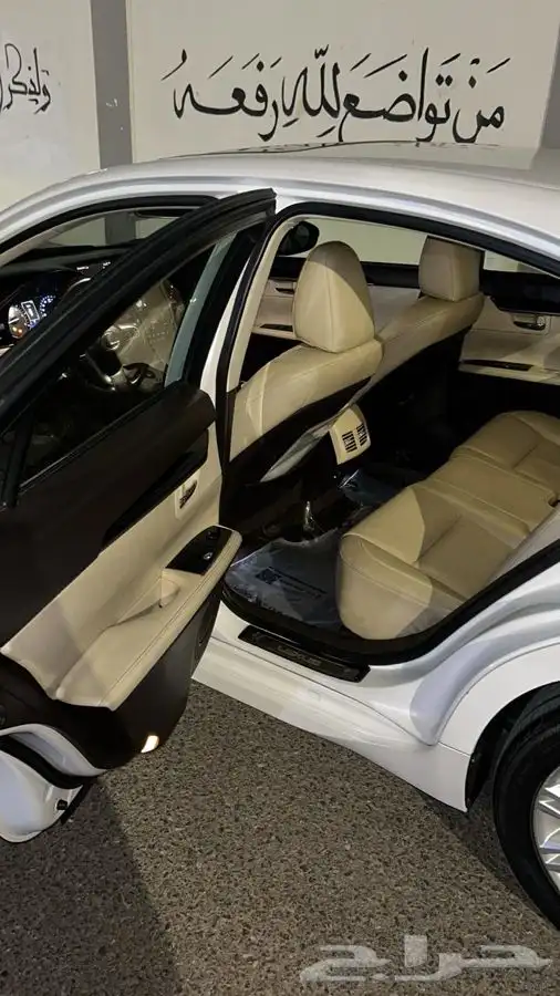 للبيع لكزس ES350 2016 8