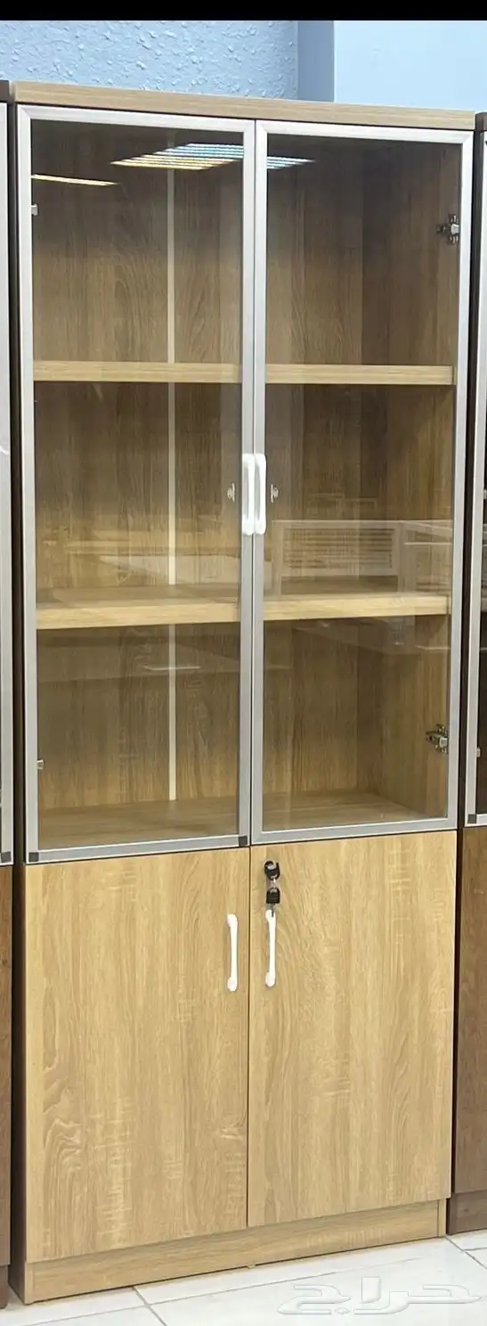 خزانة تخزين مكتبية خشبية مع أبواب زجاجية وقفل 19