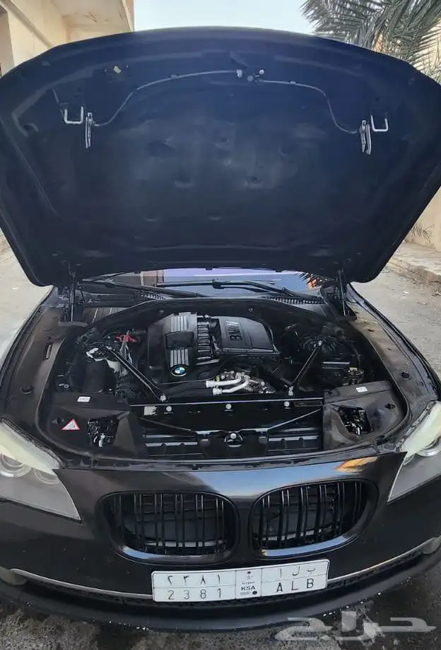 BMW 740Li 2012 Model- Black for sale 4