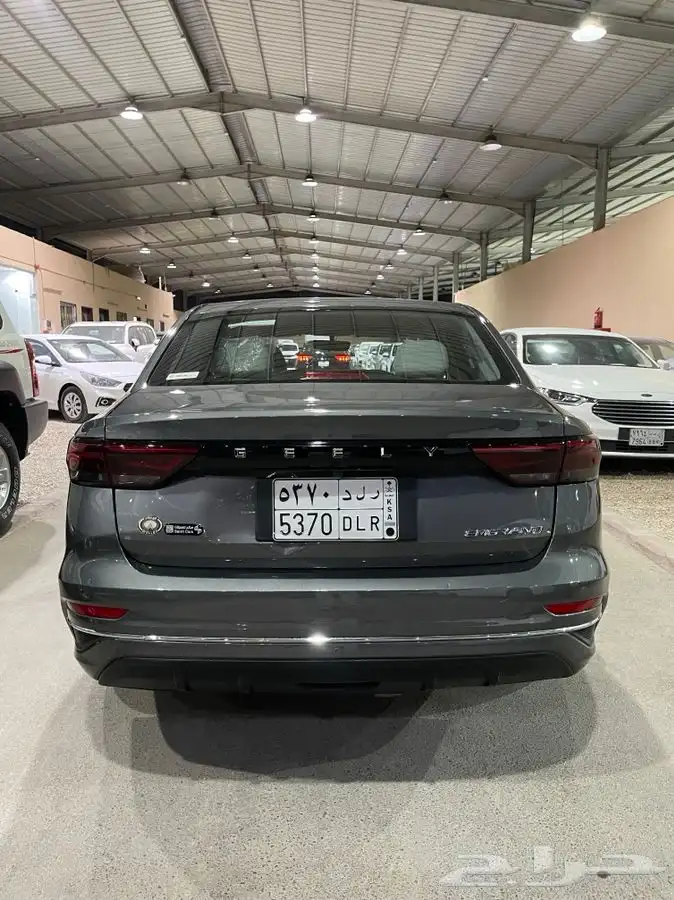 جيلي ام قراند 2024 3