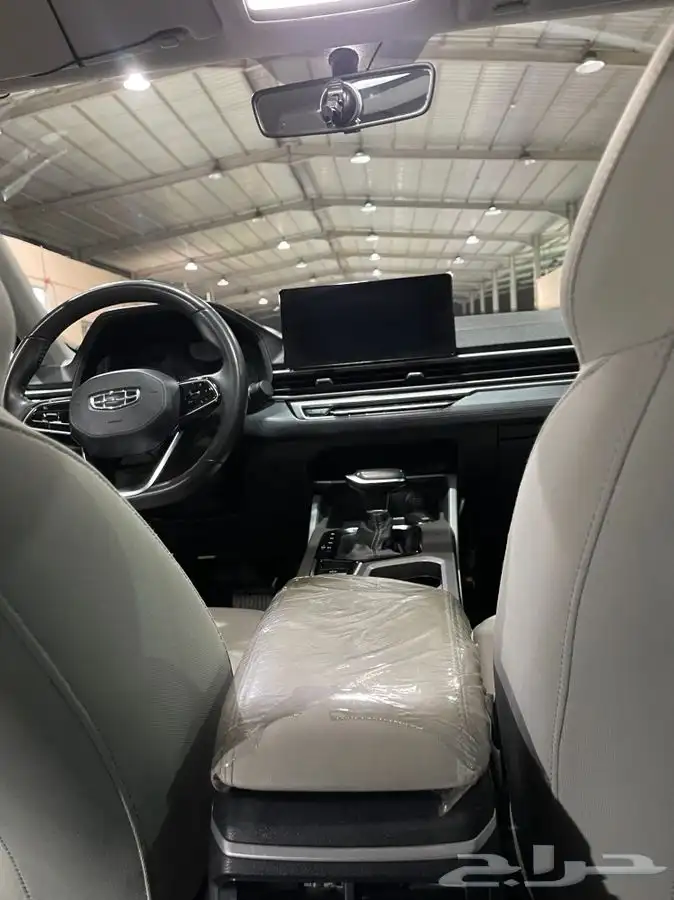 جيلي ام قراند 2024 6