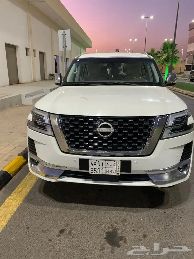 اعرض لكم باترول 2012 5