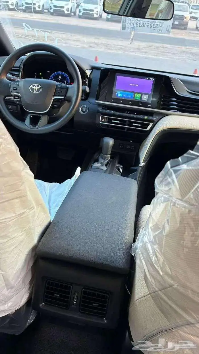 تويوتا كامري 2025 بنزين استاندر 13