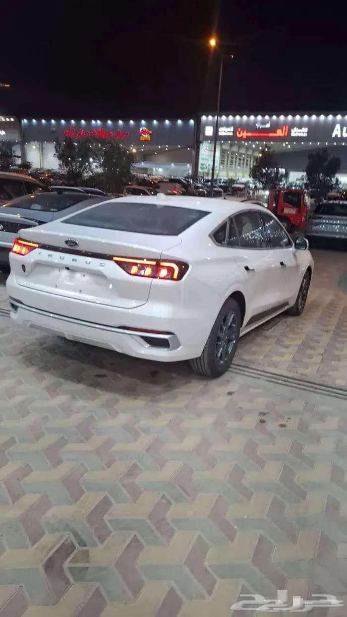 فورد تورس امبيانتى استاندر بنزين 2026 سعودى 8