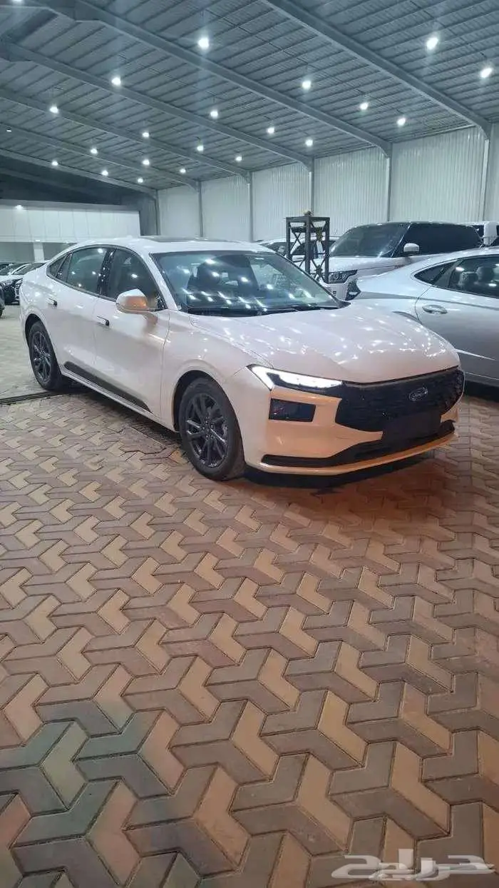 فورد تورس امبيانتى استاندر بنزين 2026 سعودى 1