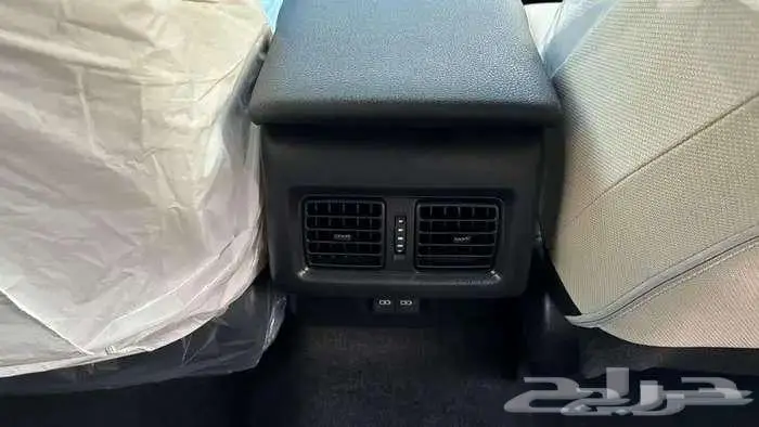 تويوتا كامري 2025 بنزين استاندر 14