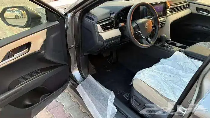 تويوتا كامري 2025 بنزين استاندر 9