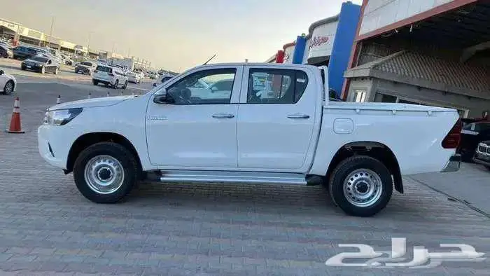 هايلوكس غمارتين 2025 بنزين دبل قير أتوماتيك 2